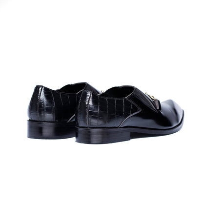 POINTED SLIP ON WITH BUCKLE- BLACK