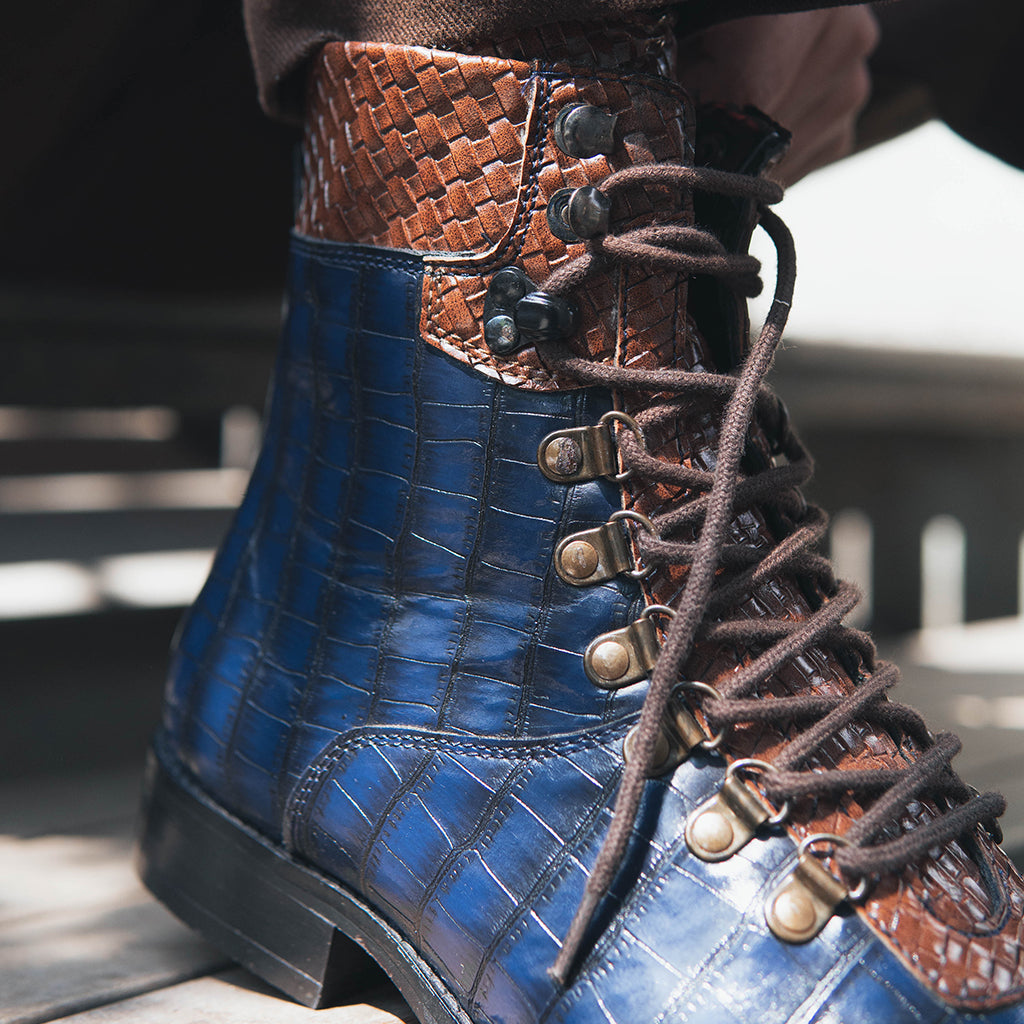 CROCO BOOTS WITH WEAVING DETAIL